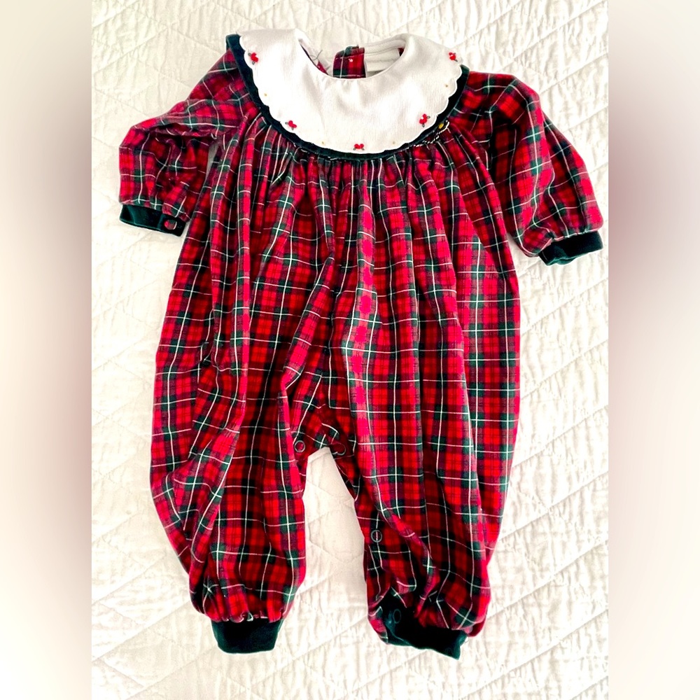 🎄Holiday Carter’s Outfit 3-6 months
